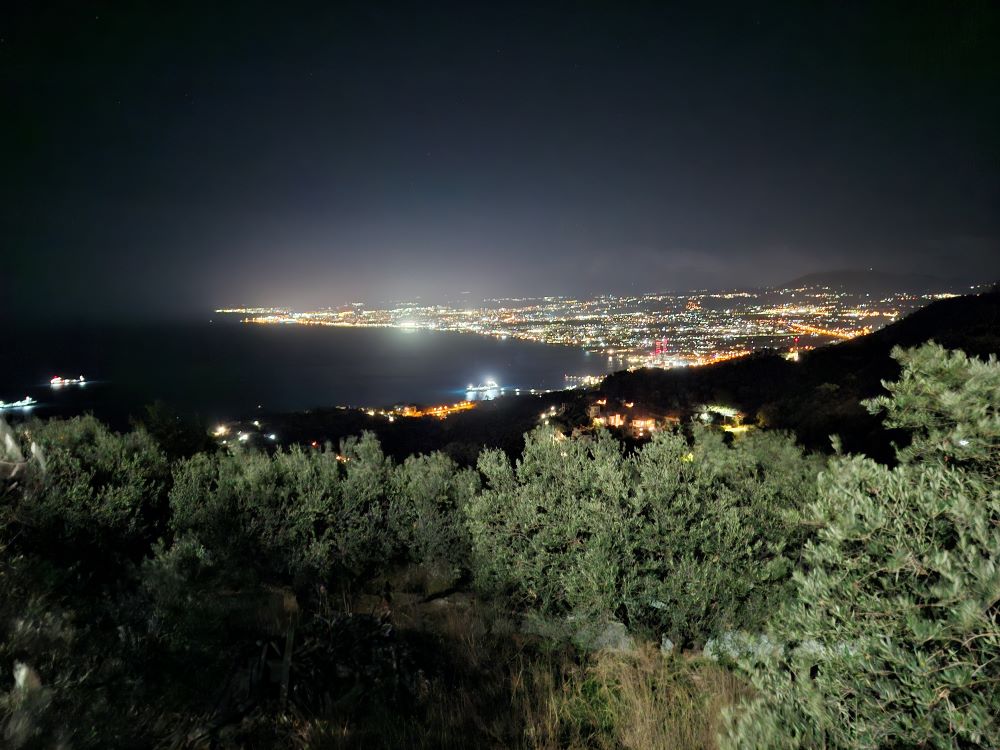 Blick auf Iraklio von Papadakis Tavenerna Blick auf Iraklio von Papadakis Tavenerna