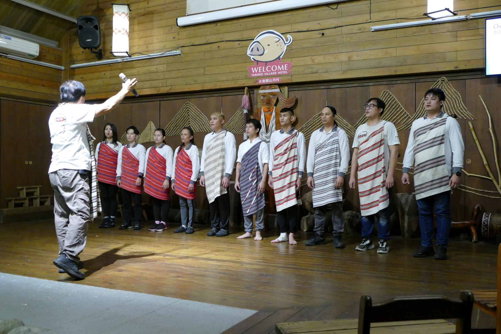 Taroko Village Chor